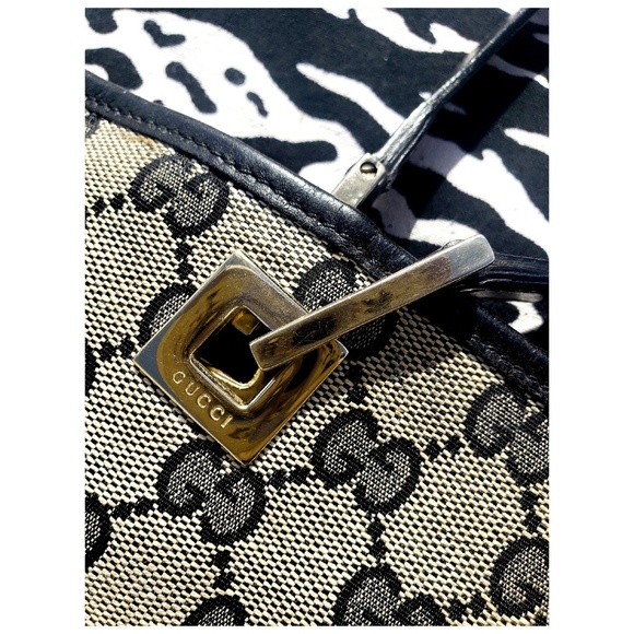 vintage 90s 🖤GUCCI🖤 tote - Picture 4 of 8
